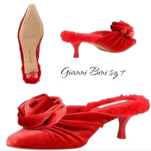 NWT Gianni Bini Velvet Kitten Heel Dress Mules sz 6